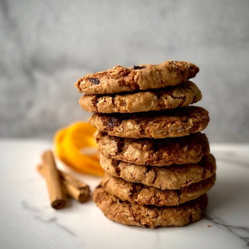 https://everythingpastry.com/wp-content/uploads/2025/07/Oat-Raisin-Cookies_1795.jpg